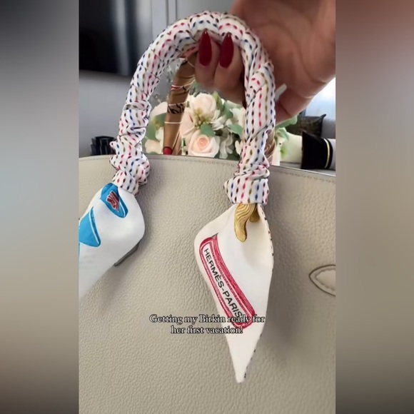 Nwt Hermes twilly Chevaloscope Pointier Embroidery Silk White/Rose/Vert - Picture 10 of 11